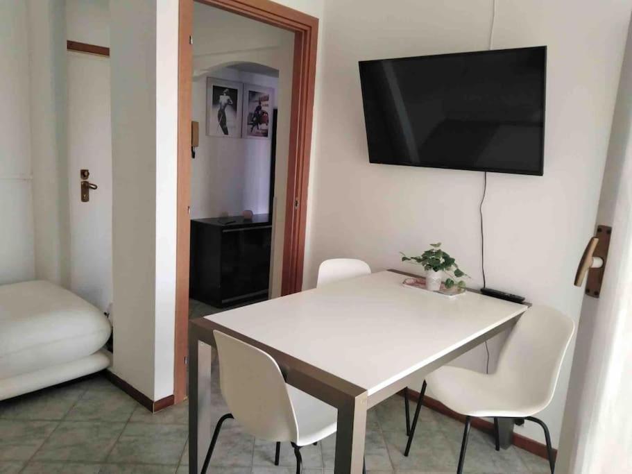 Lovely Flat, Super Connected To The Centre,Wifi,4P Milan Luaran gambar